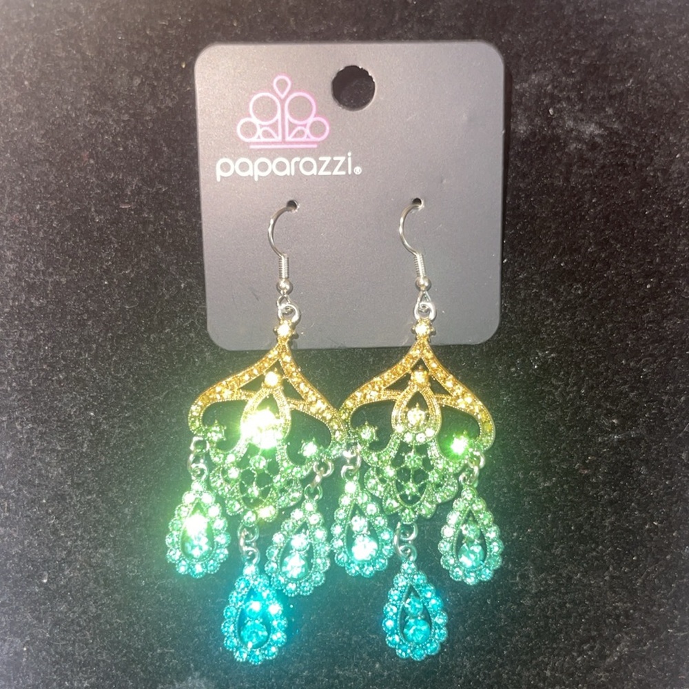NWT Elegant Multicolor Chandelier Earrings - Picture 4 of 4